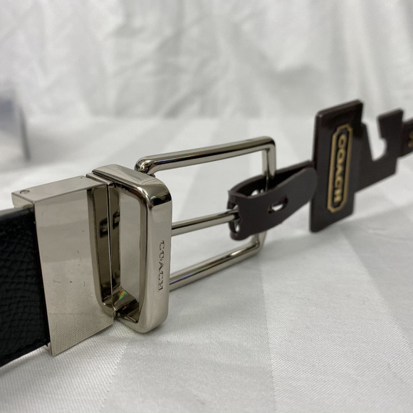 NWT Coach Belt in Crossgrain Leather Black / Brown - Picture 4 of 7